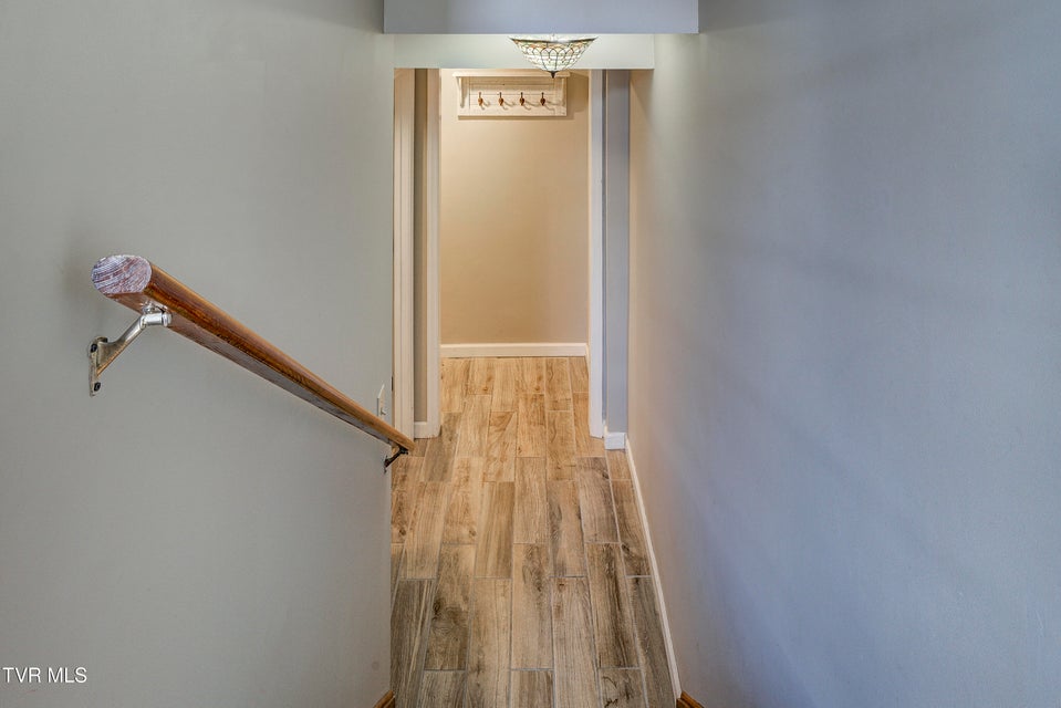 Photo #24: 204 Mountain View Road