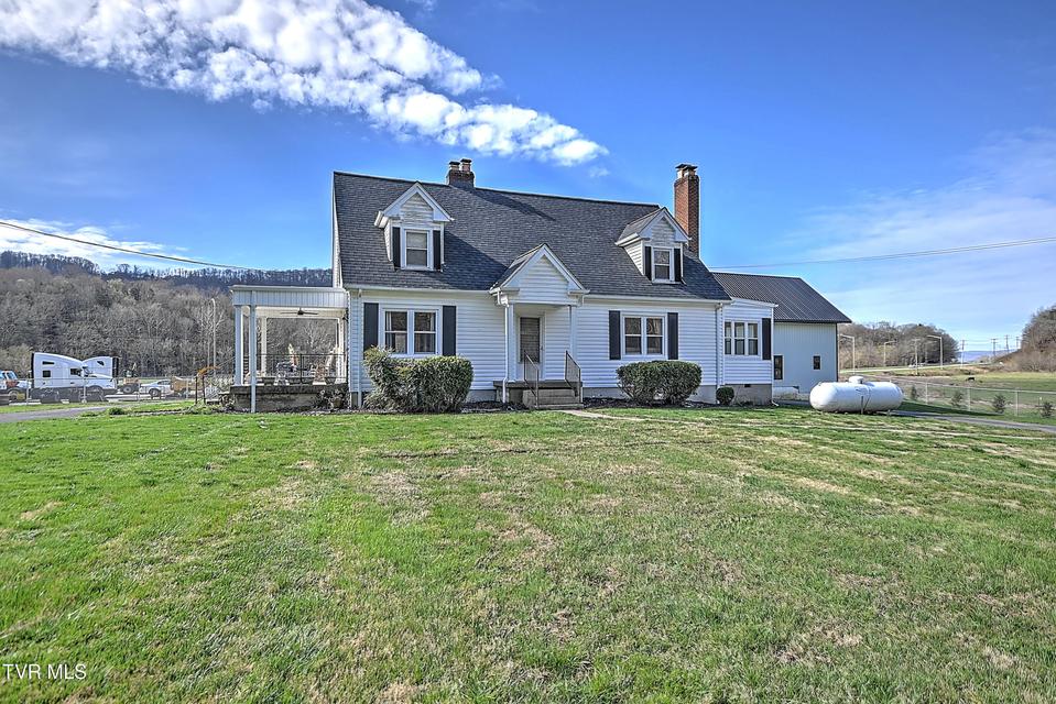 Photo #47: 4855 Bloomingdale Road