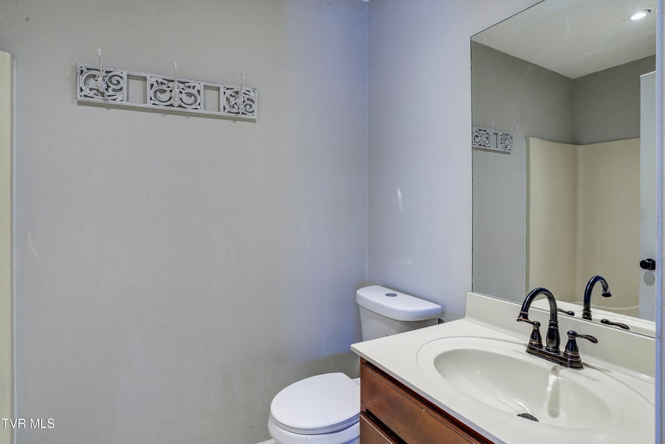 Photo #16: 204 Mountain View Road