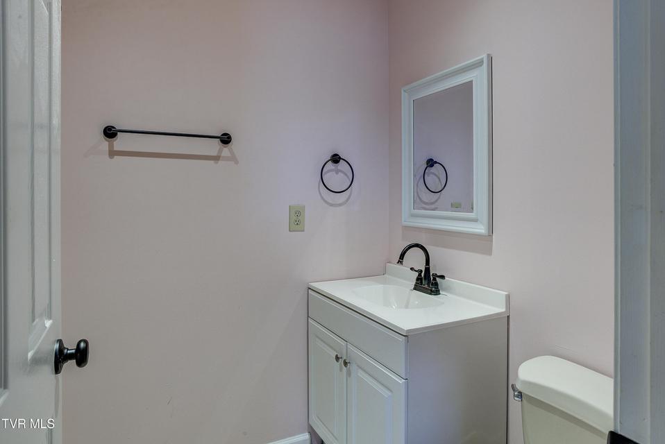 Photo #21: 204 Mountain View Road