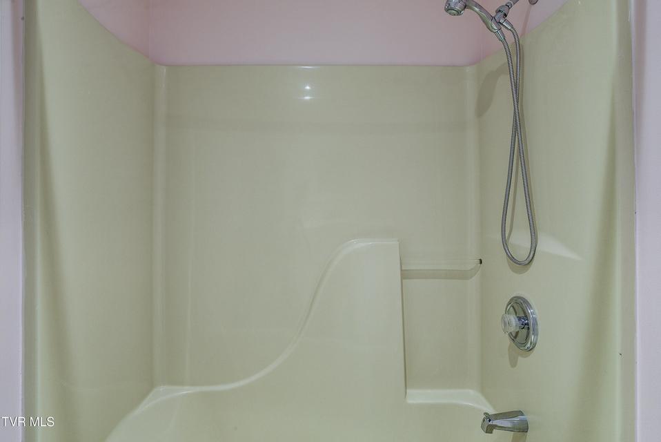 Photo #22: 204 Mountain View Road