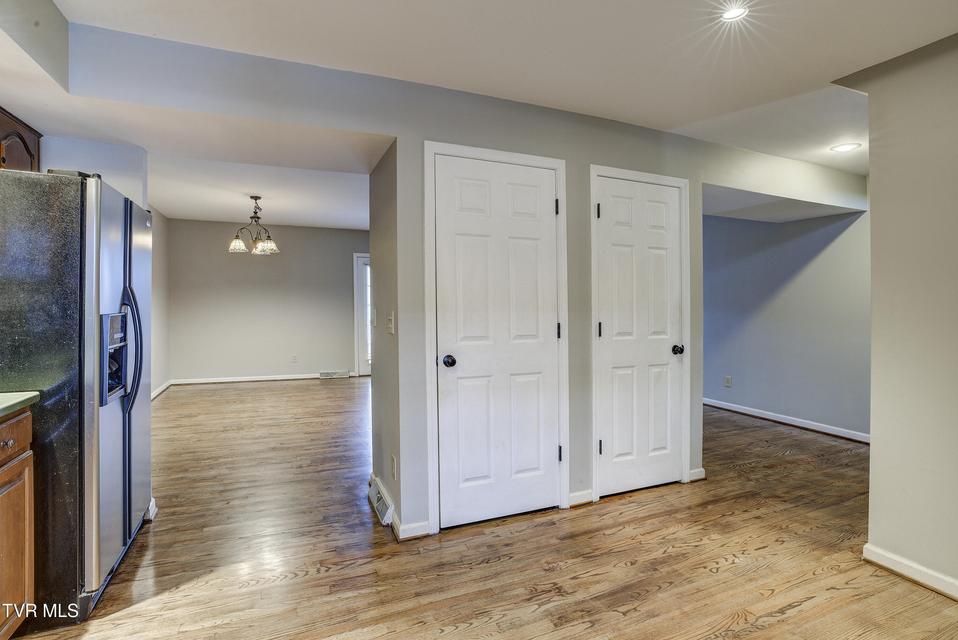 Photo #5: 204 Mountain View Road