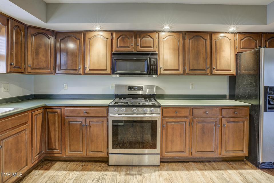 Photo #2: 204 Mountain View Road