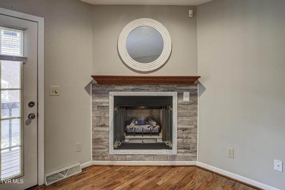 Photo #9: 204 Mountain View Road