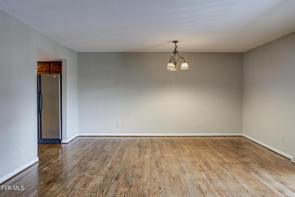 Photo #8: 204 Mountain View Road