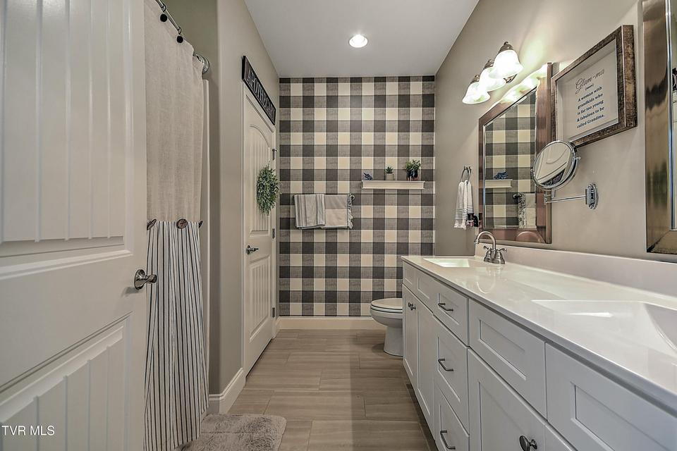 Photo #22: 2145 Poplar Ridge Court