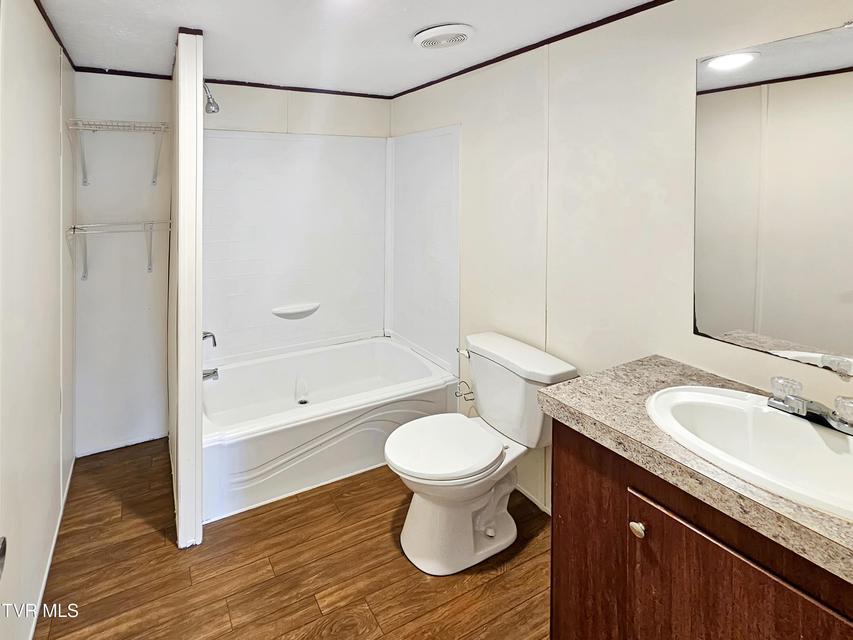 Photo #36: 1770 Highway 91 