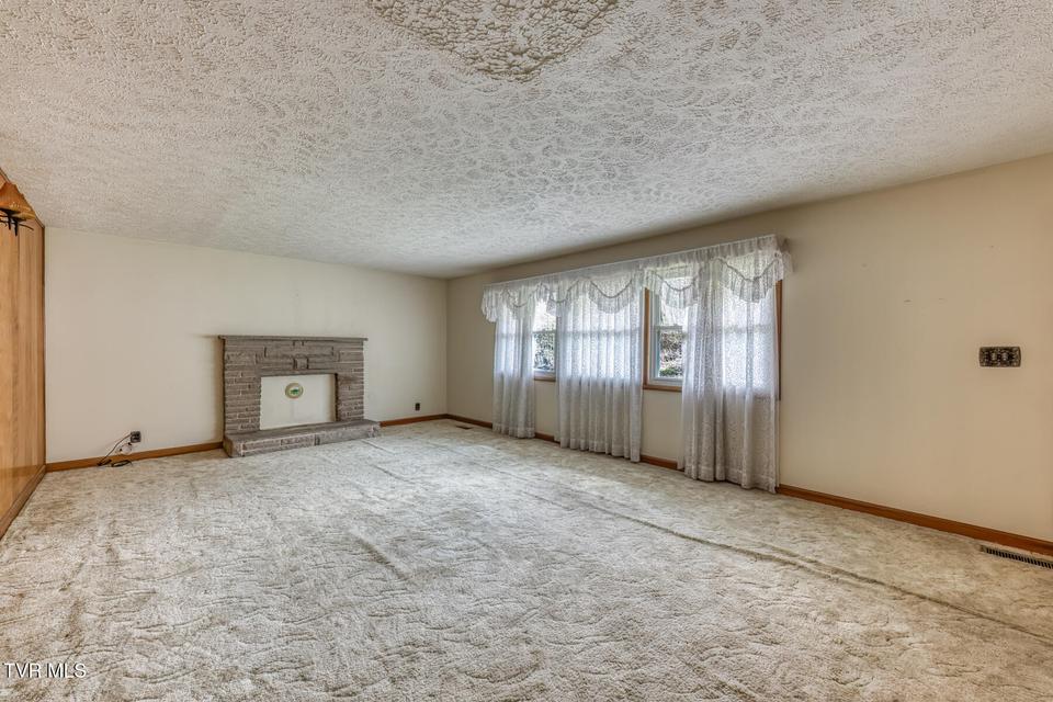 Photo #4: 428 Allen Drive