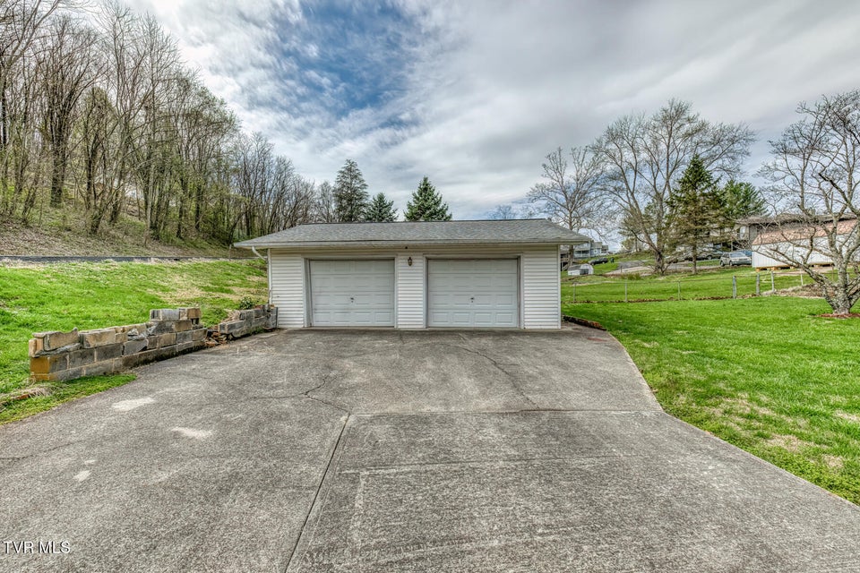 Photo #36: 428 Allen Drive