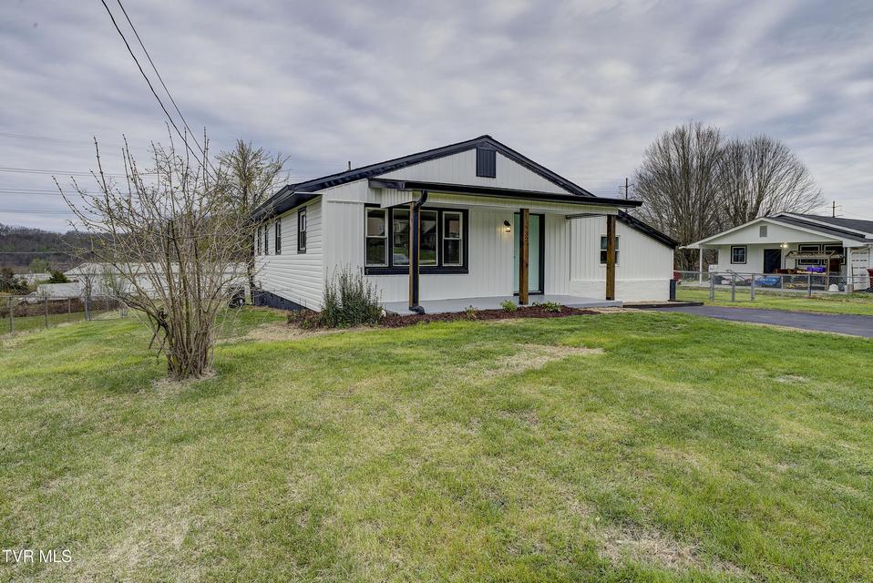 Photo #3: 932 Mountain View Road