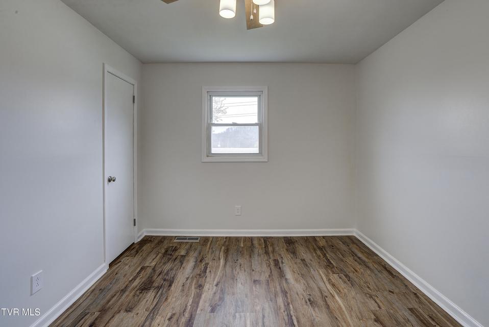 Photo #21: 932 Mountain View Road