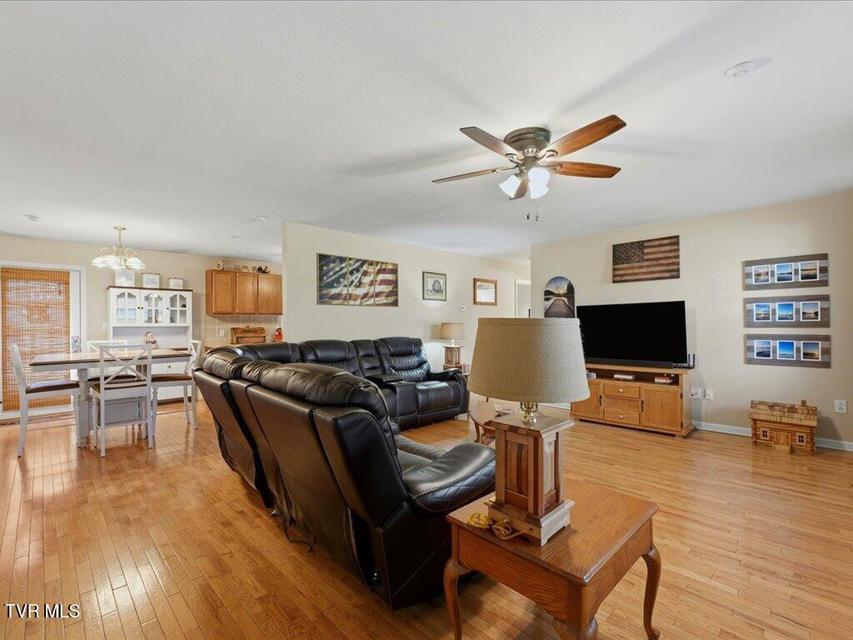 Photo #3: 197 Deer Ridge Drive