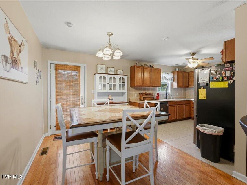 Photo #4: 197 Deer Ridge Drive