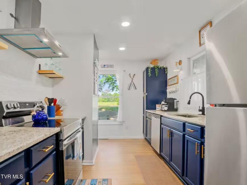 Photo #8: 630 Ancient Oaks Court