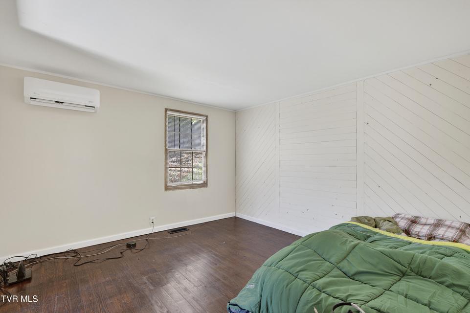 Photo #27: 19305 Benhams Road