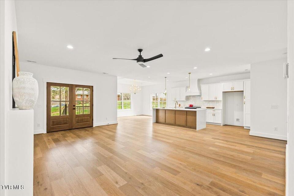 Photo #20: 2306 Rambling Road