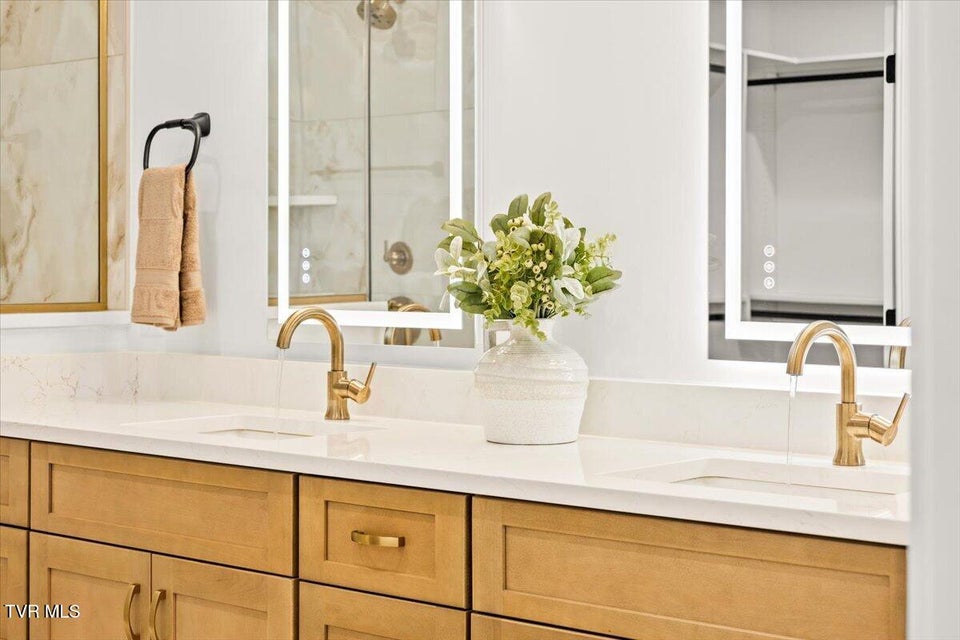 Photo #38: 2306 Rambling Road