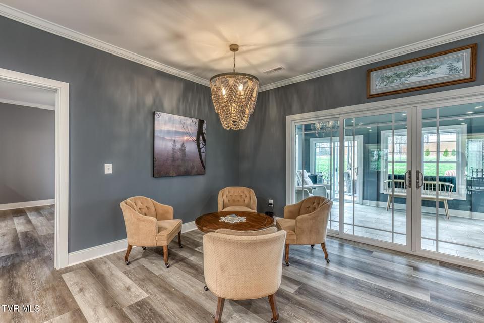 Photo #10: 100 Canterbury Place