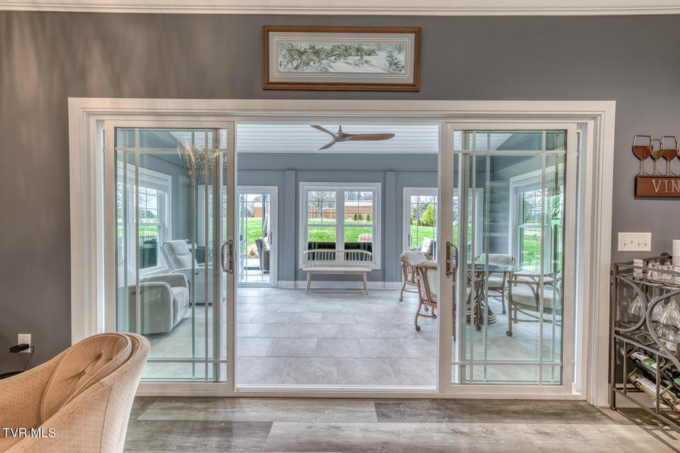 Photo #20: 100 Canterbury Place