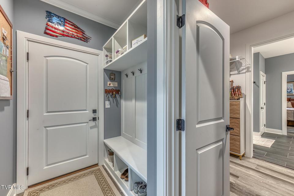 Photo #29: 100 Canterbury Place