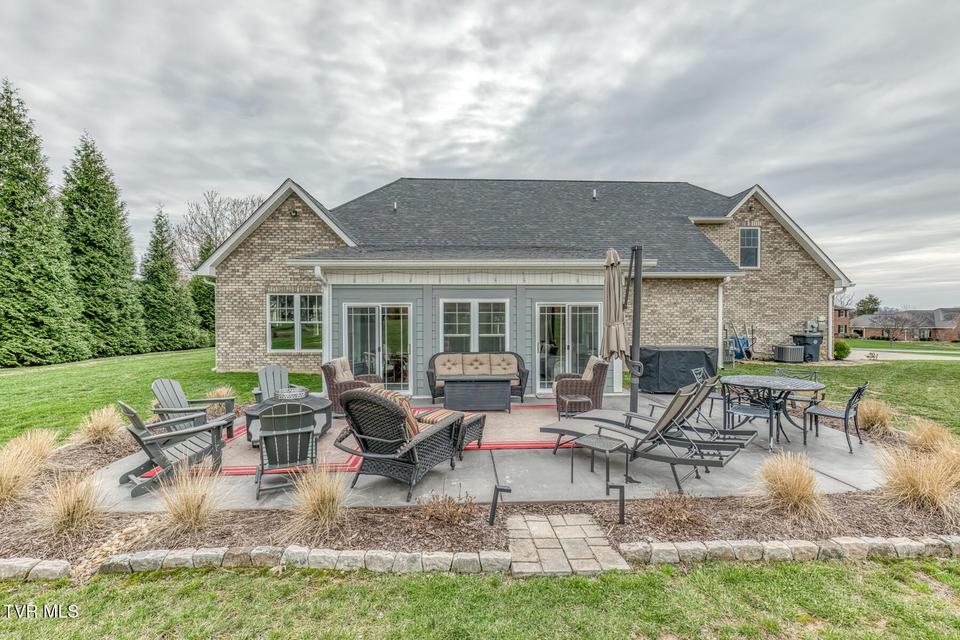 Photo #44: 100 Canterbury Place