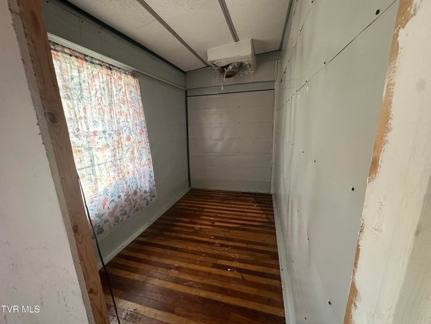 Photo #10: 818 Oakdale Street