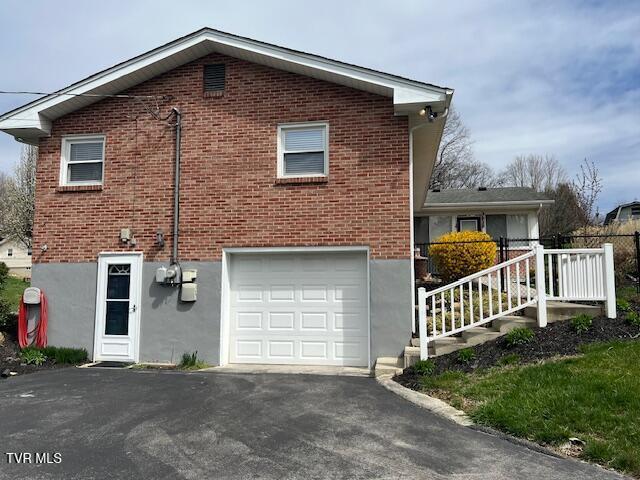 Photo #16: 103 Martindale Road