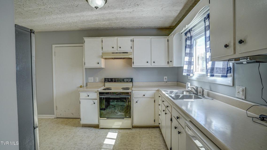 Photo #5: 1841 Jackson Hollow Road