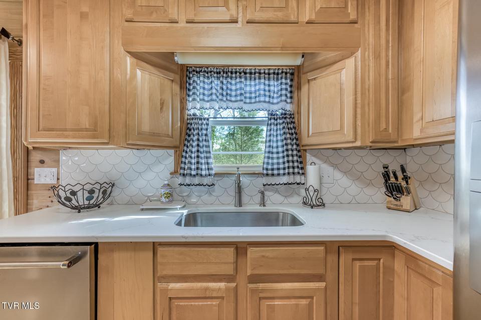 Photo #15: 461 Little Switzerland Pvt Drive