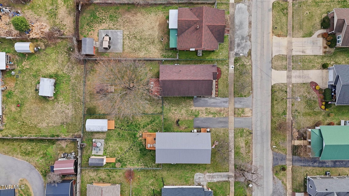 Photo #28: 814 Roan Street