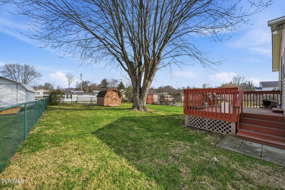 Photo #20: 814 Roan Street