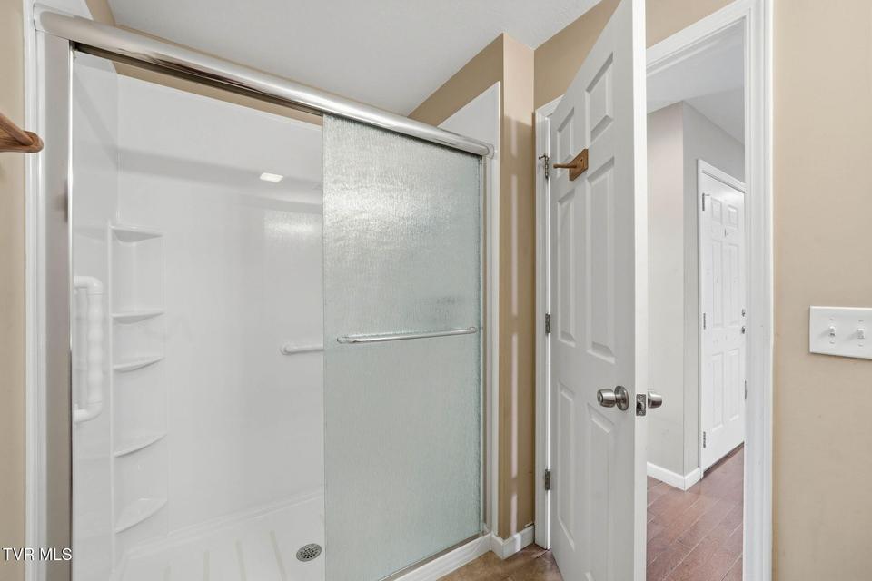 Photo #15: 814 Roan Street