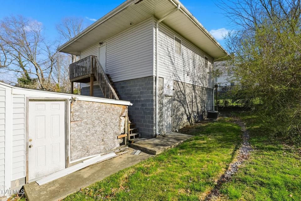 Photo #4: 817 Forest Street