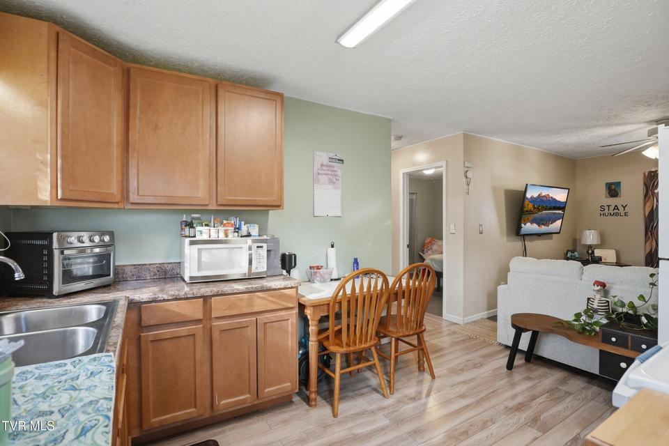 Photo #9: 817 Forest Street