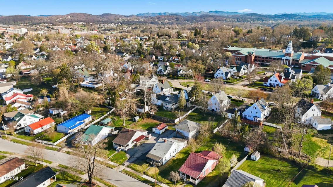 Photo #27: 817 Forest Street