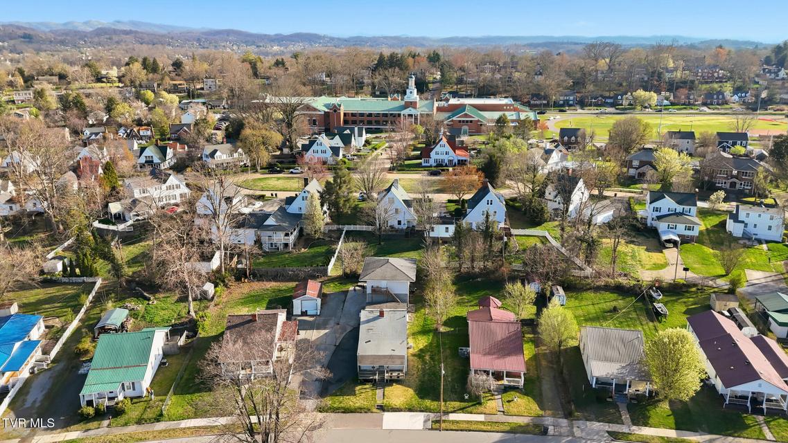 Photo #28: 817 Forest Street