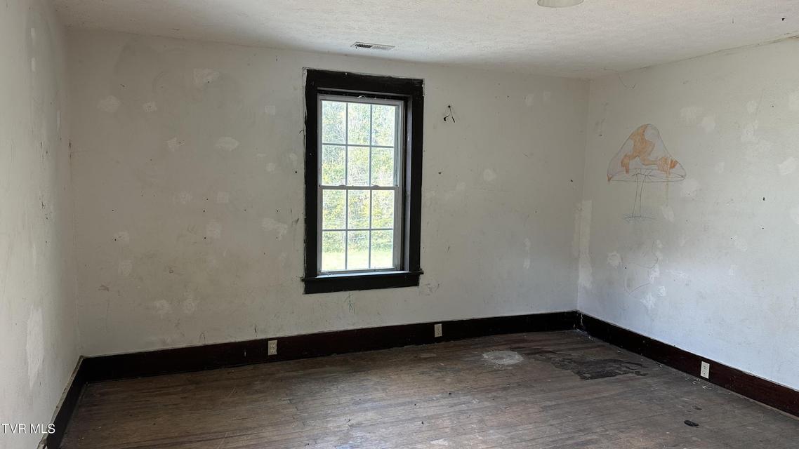 Photo #26: 2459 Old State Route 34 