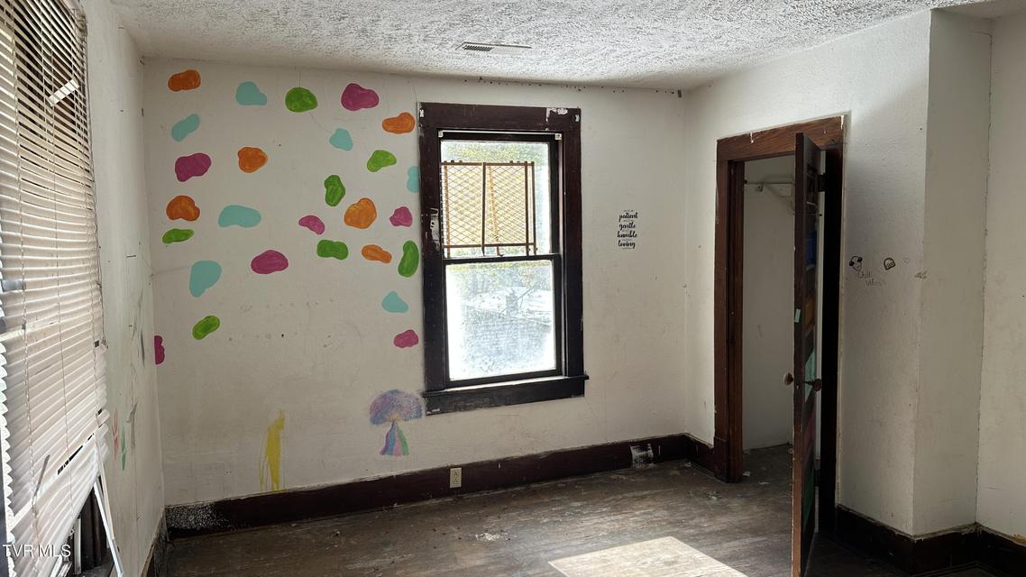 Photo #34: 2459 Old State Route 34 