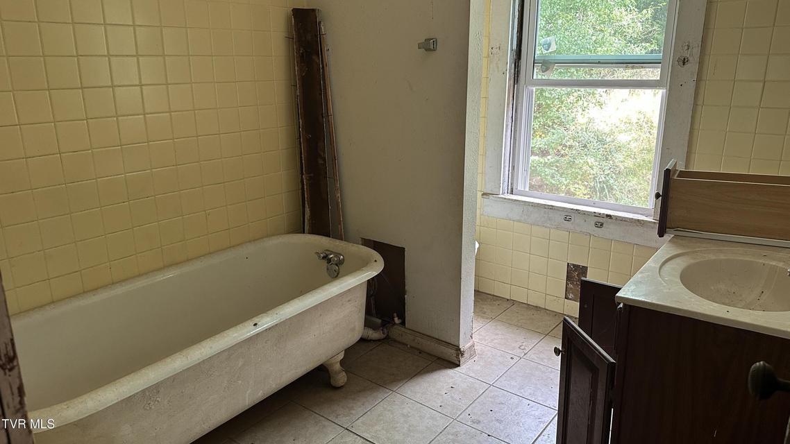 Photo #35: 2459 Old State Route 34 