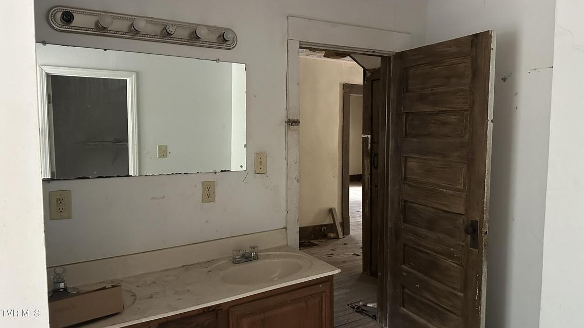 Photo #55: 2459 Old State Route 34 