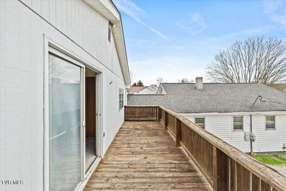 Photo #6: 592 Emmett Road