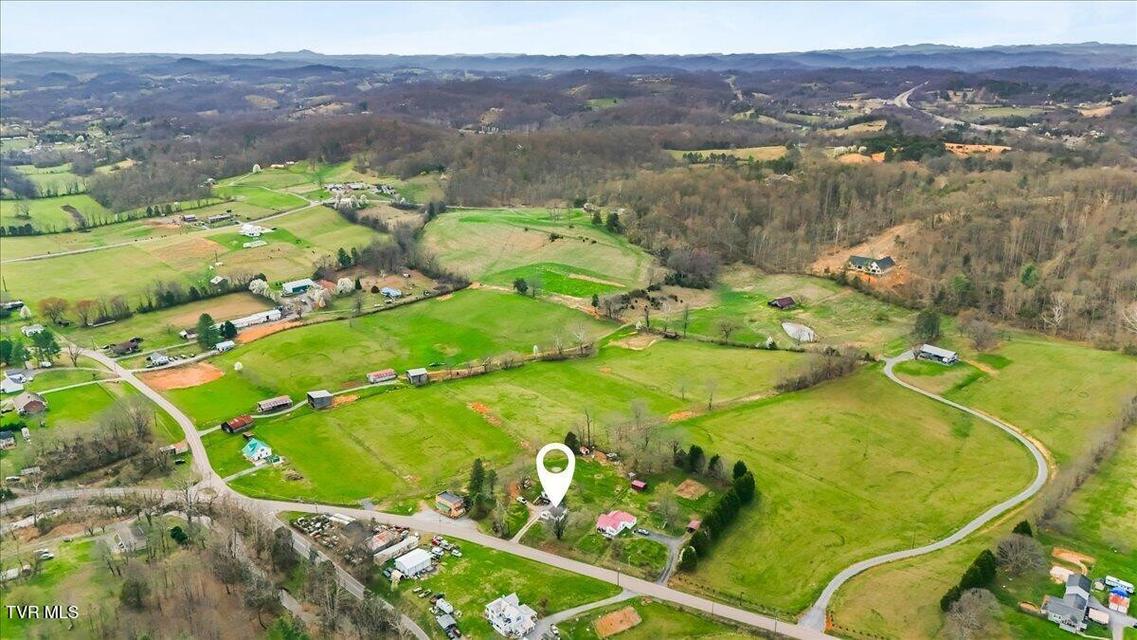 Photo #10: 592 Emmett Road