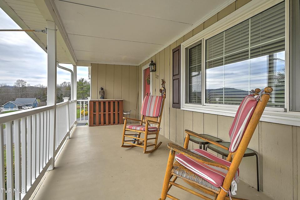 Photo #5: 207 Hermosa Drive