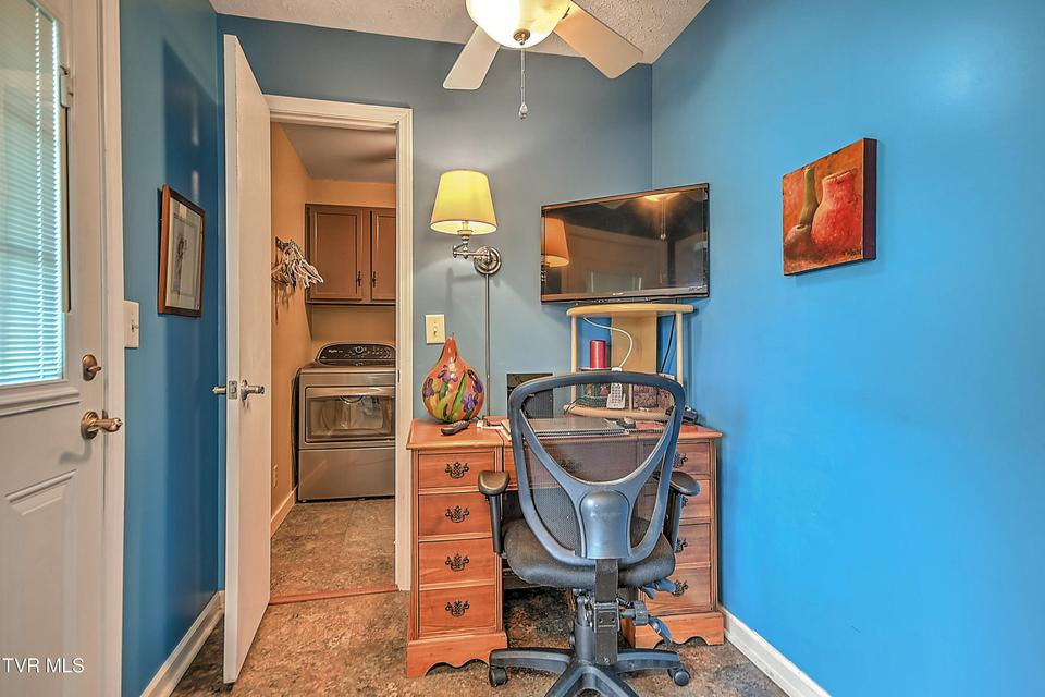 Photo #17: 207 Hermosa Drive