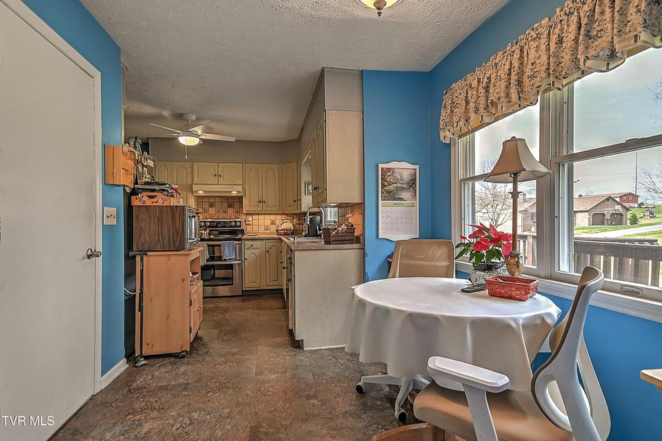 Photo #19: 207 Hermosa Drive