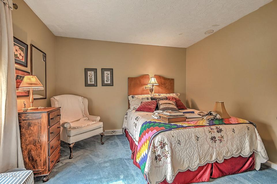 Photo #26: 207 Hermosa Drive