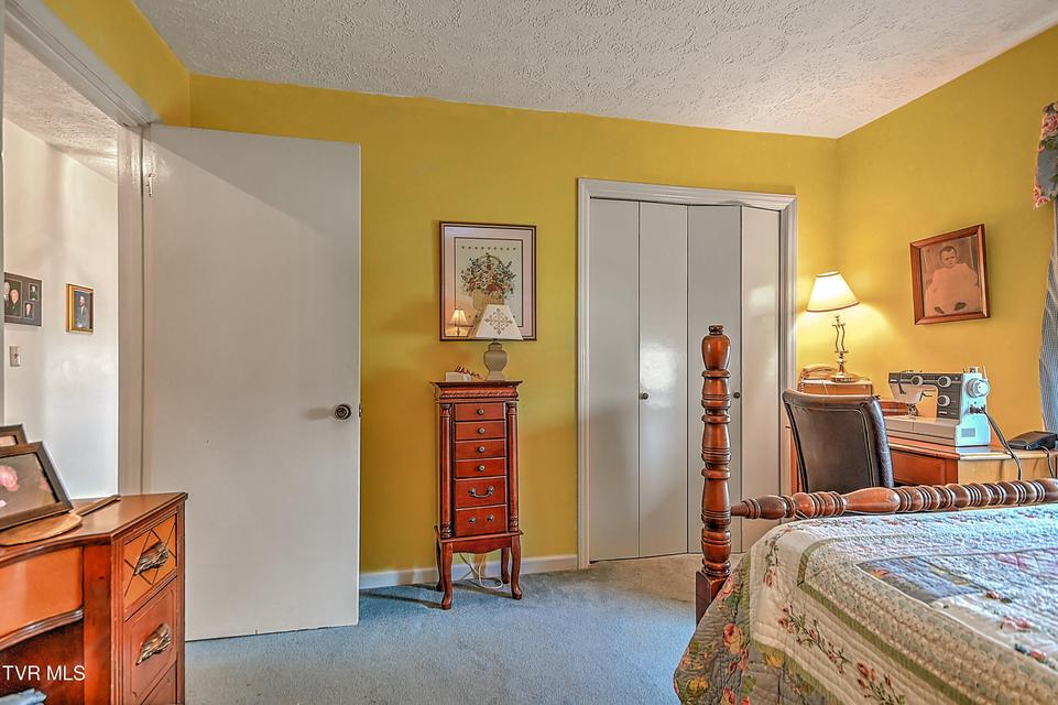 Photo #32: 207 Hermosa Drive