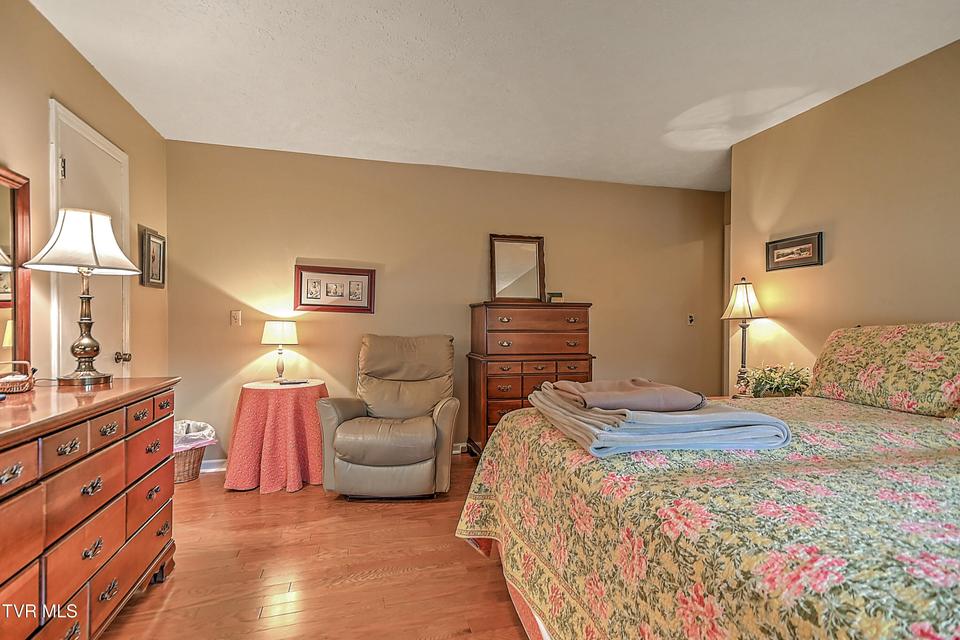 Photo #35: 207 Hermosa Drive