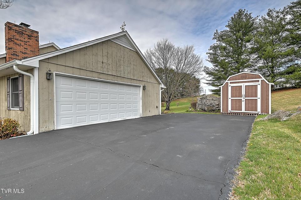 Photo #52: 207 Hermosa Drive