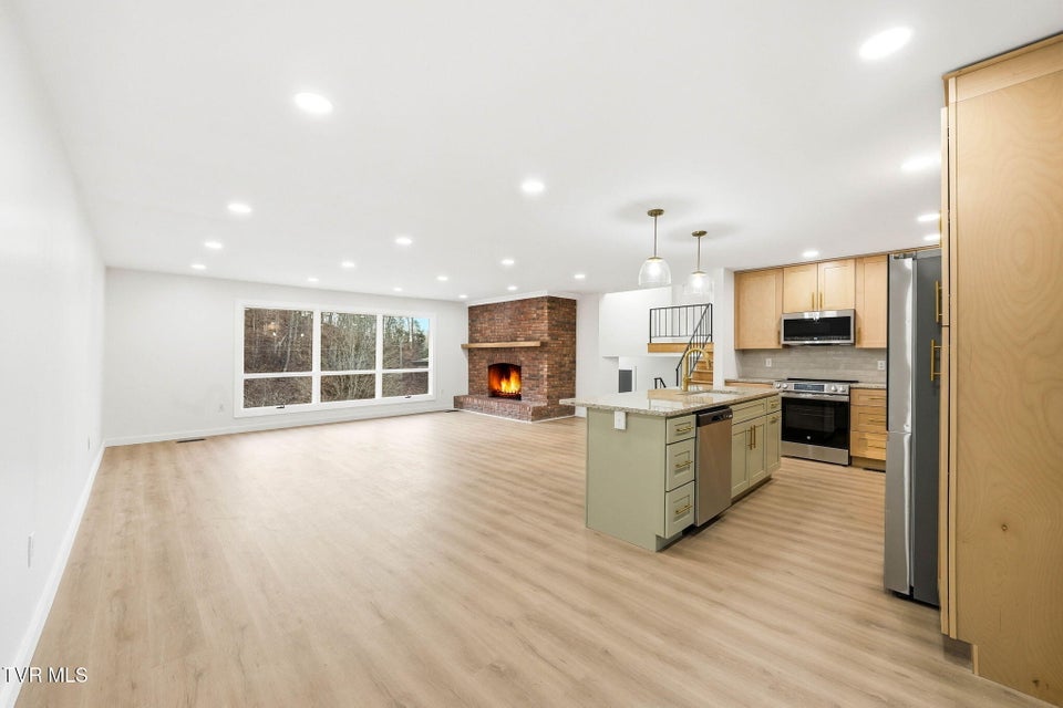 Photo #8: 4030 Reservoir Road